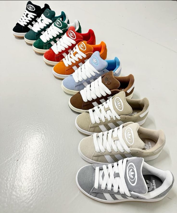 ADIDAS SNEAKERS