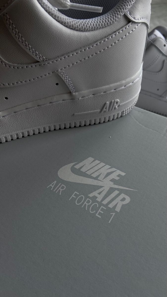 NIKE AIR FORCE 1's