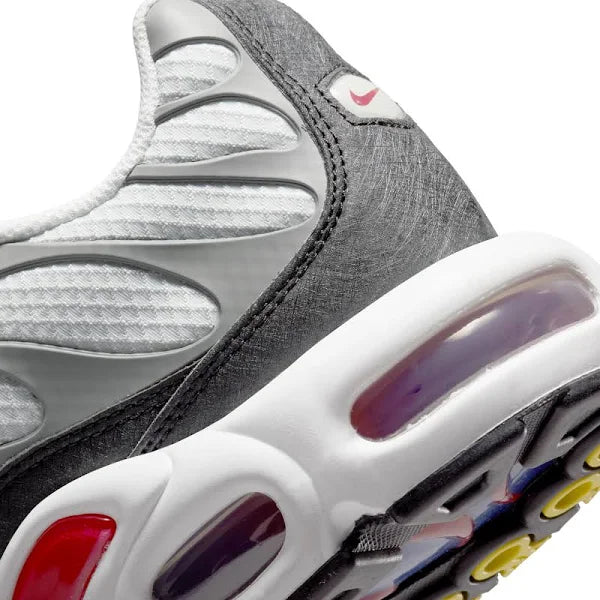 NIKE AIR MAX PLUS "PHOTON DUST/VARSITY RED"