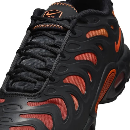 NIKE AIR MAX PLUS DRIFT 'BLACK HYPER CRIMSON'