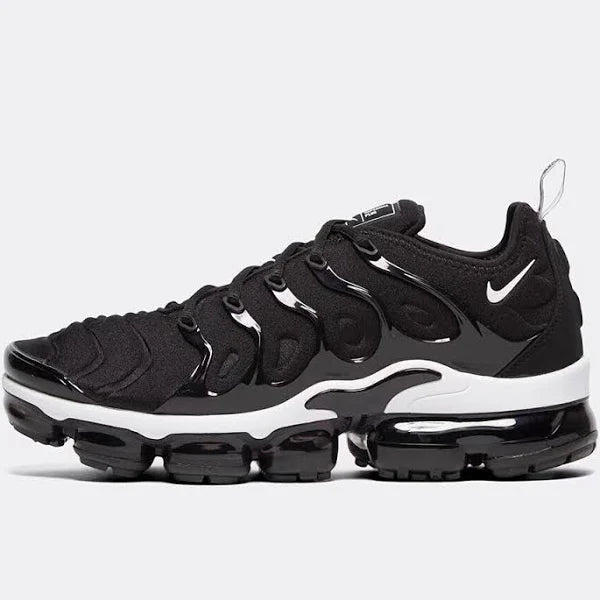 NIKE AIR VAPORMAX PLUS "BLACK/WHITE"